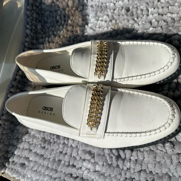 ASOS Gold Chain Loafers - Picture 2 of 7